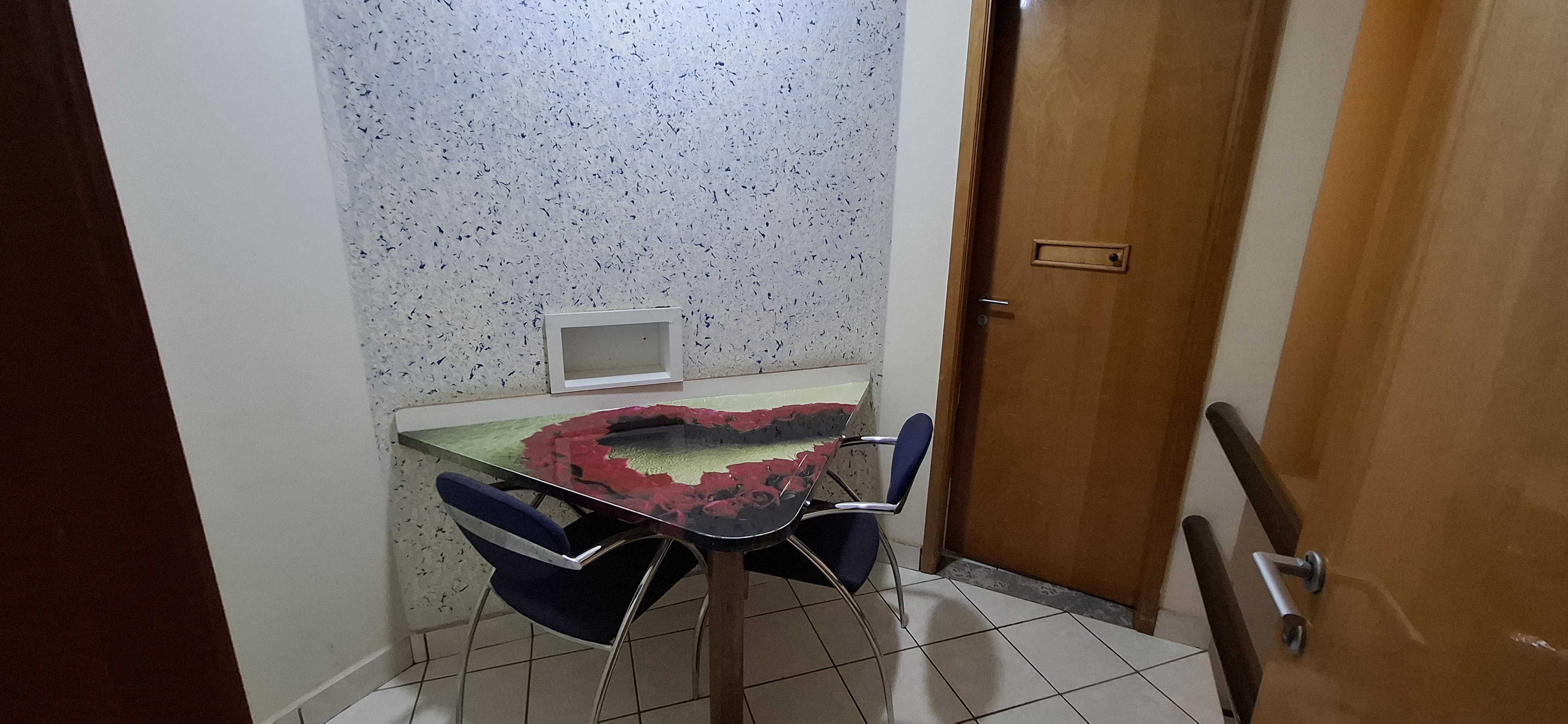 Espelho e Detalhes da Suíte Luxo