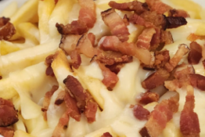 batata frita com bacon